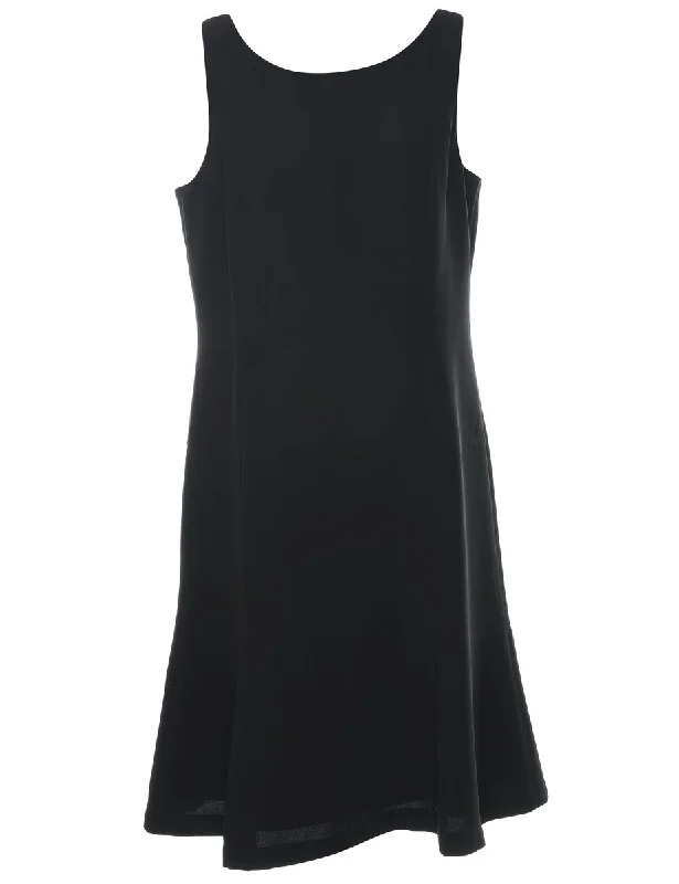 Black Sleeveless Dress - L